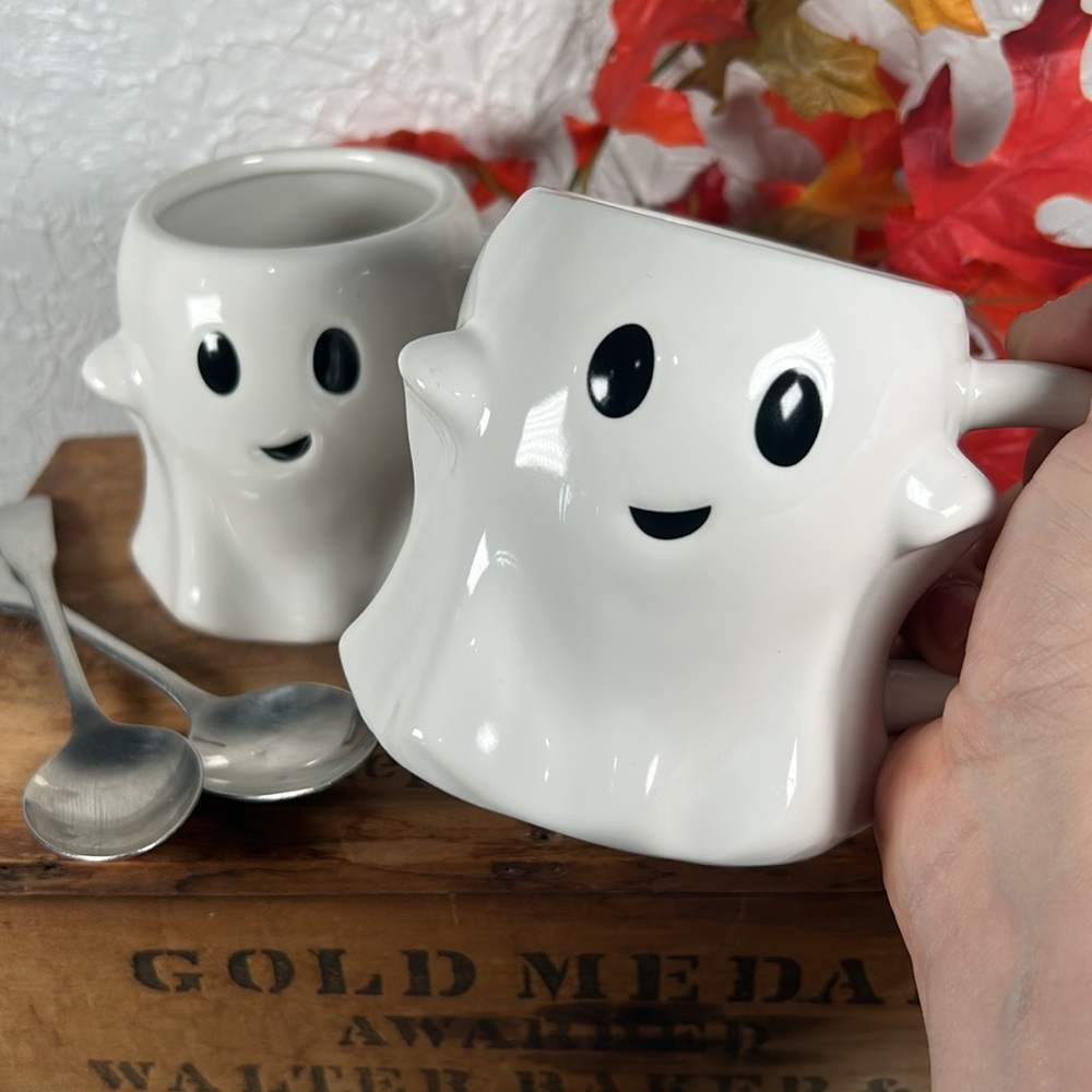 🆕Ghost Mugs 10oz Threshold NWT Halloween Grinning Ghost Mugs Fall Season Cups